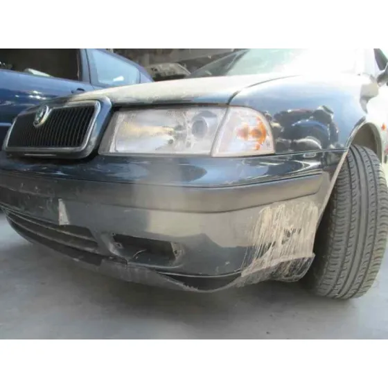 SKODA OCTAVIA BERLINA (1U2) '2000 1.9 TDI GLX GRIS