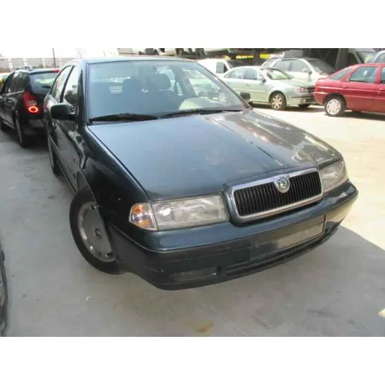 SKODA OCTAVIA BERLINA (1U2) '2000 1.9 TDI GLX GRIS