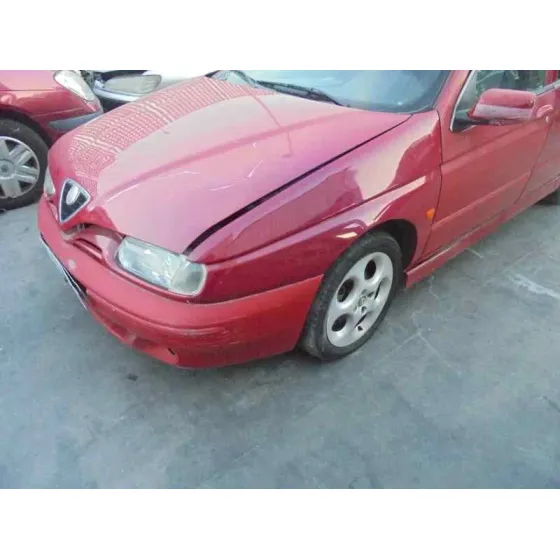 ALFA ROMEO 146 '2000 1.9 JTD ROJO