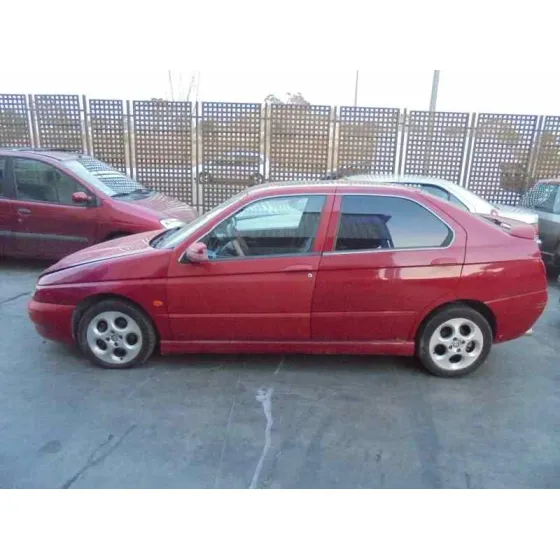 ALFA ROMEO 146 '2000 1.9 JTD ROJO