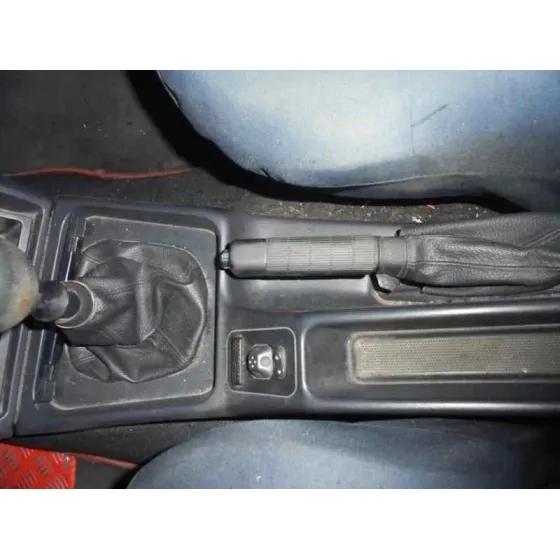 ALFA ROMEO 146 '2000 1.9 JTD ROJO