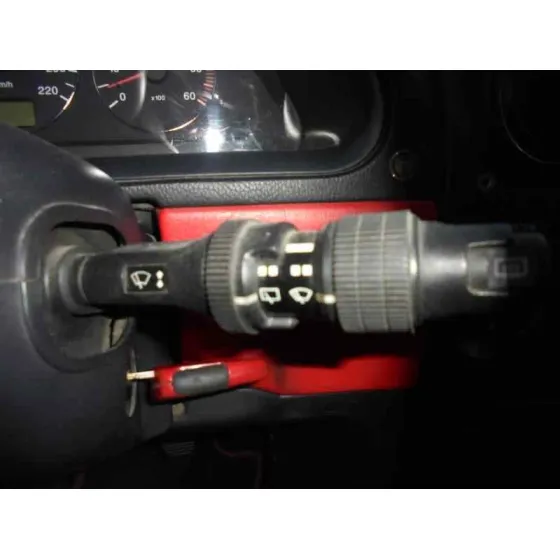 ALFA ROMEO 146 '2000 1.9 JTD ROJO