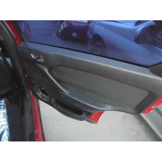 ALFA ROMEO 146 '2000 1.9 JTD ROJO