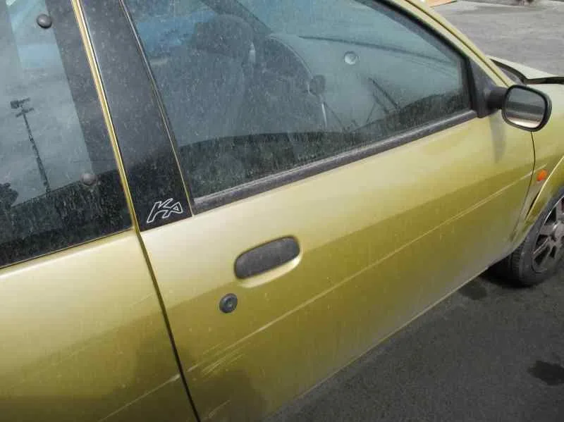 FORD KA (CCQ) '2000 BASICO DORADO