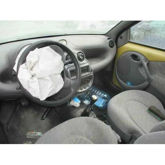 FORD KA (CCQ) '2000 BASICO DORADO