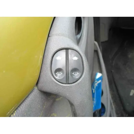 FORD KA (CCQ) '2000 BASICO DORADO