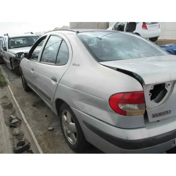 RENAULT MEGANE I FASE 2 CLASSIC (LA..) '2000 1.6 16V AUTHENTIQUE GRIS