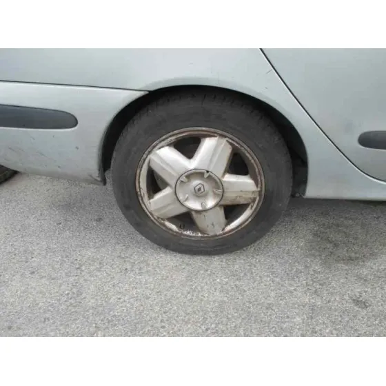 RENAULT MEGANE I FASE 2 CLASSIC (LA..) '2000 1.6 16V AUTHENTIQUE GRIS