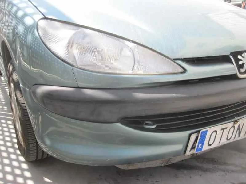 PEUGEOT 206 BERLINA PEUGEOT 206 BERLINA '2000 XR VERDE 1998