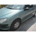 PEUGEOT 206 BERLINA PEUGEOT 206 BERLINA '2000 XR VERDE 1998