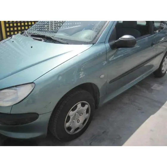 PEUGEOT 206 BERLINA '2000 XR VERDE
