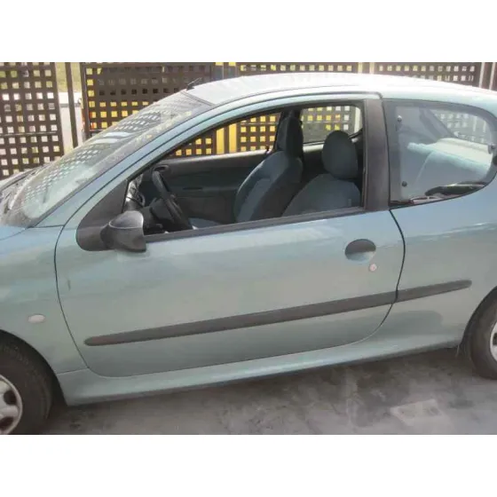 PEUGEOT 206 BERLINA '2000 XR VERDE