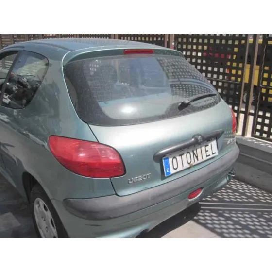 PEUGEOT 206 BERLINA '2000 XR VERDE