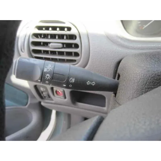 PEUGEOT 206 BERLINA '2000 XR VERDE