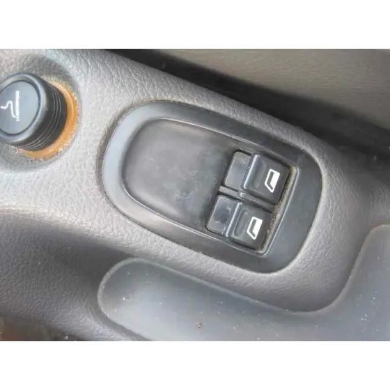 PEUGEOT 206 BERLINA '2000 XR VERDE