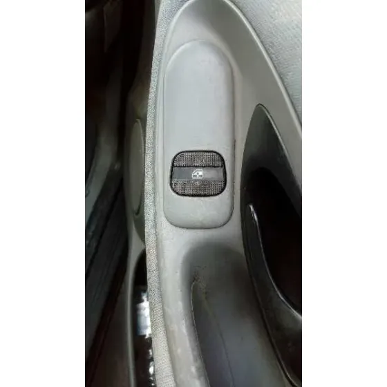 FORD GALAXY (VX) '1996 2.0 DOHC CAT ROJO