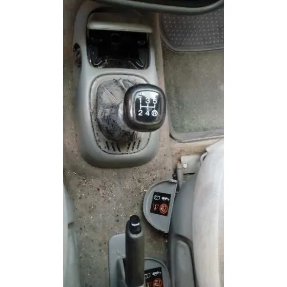 FORD GALAXY (VX) '1996 2.0 DOHC CAT ROJO