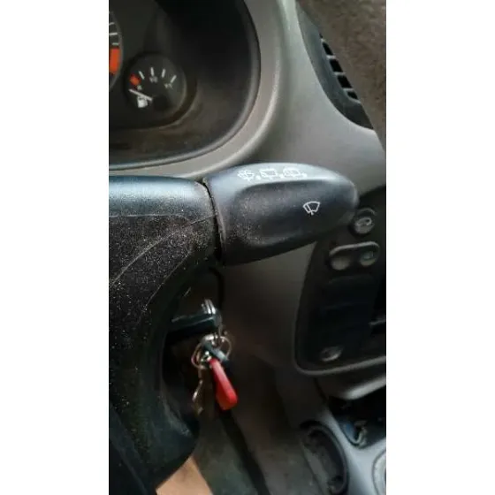 FORD GALAXY (VX) '1996 2.0 DOHC CAT ROJO