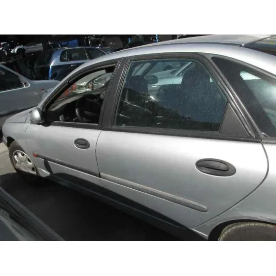 RENAULT LAGUNA (B56) '1999 2.2 DT RXE