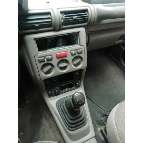 LAND ROVER FREELANDER (LN) '1999 2.0 DI XE FAMILIAR (72KW) ROJO