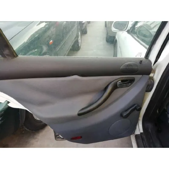 SEAT TOLEDO (1M2) '2000 SELECT BLANCO