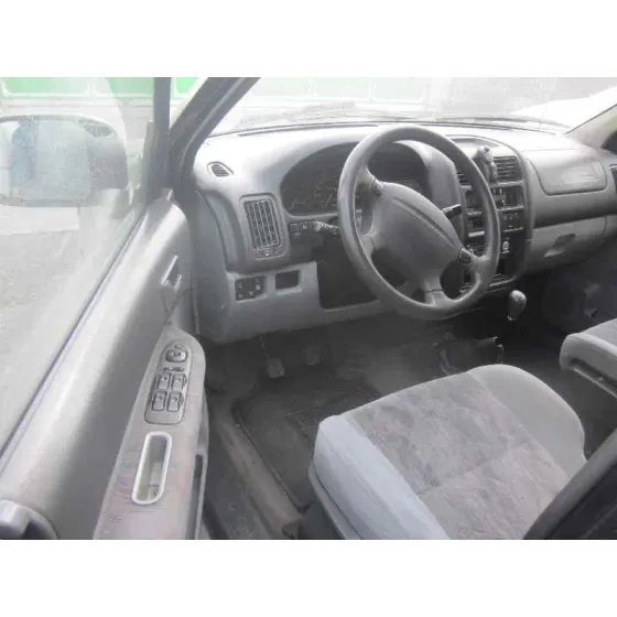 MAZDA MPV (LV) '1996 2.5 NEGRO