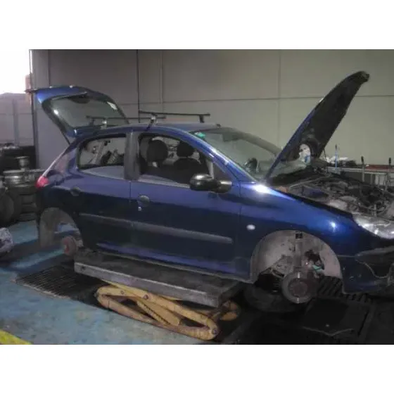 PEUGEOT 206 BERLINA '2000 XR AZUL