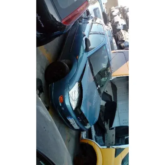 FORD FOCUS BERLINA (CAK) '2000 AMBIENTE AZUL