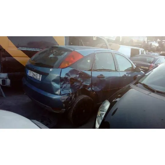 FORD FOCUS BERLINA (CAK) '2000 AMBIENTE AZUL