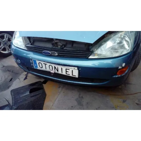 FORD FOCUS BERLINA (CAK) '2000 AMBIENTE AZUL
