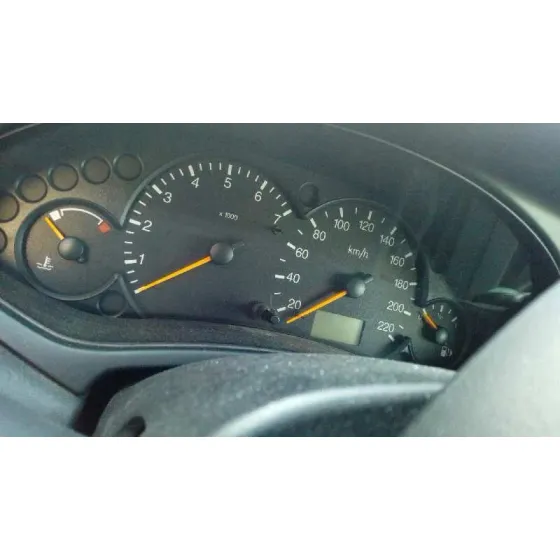 FORD FOCUS BERLINA (CAK) '2000 AMBIENTE AZUL