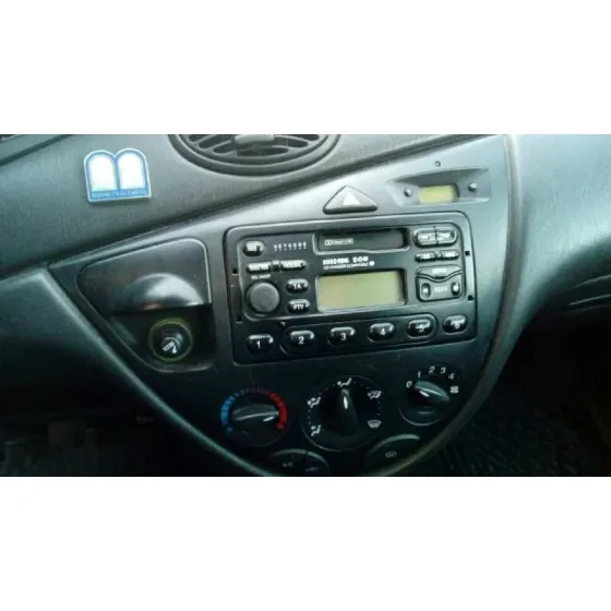 FORD FOCUS BERLINA (CAK) '2000 AMBIENTE AZUL