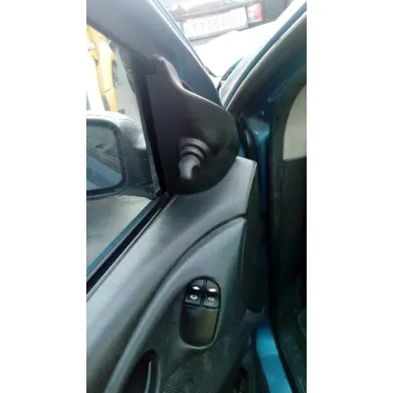 FORD FOCUS BERLINA (CAK) '2000 AMBIENTE AZUL
