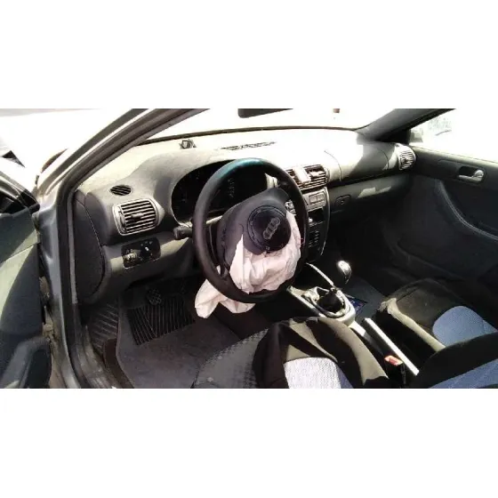 AUDI A3 (8L) '1997 1.8 T AMBIENTE PLATA