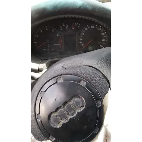 AUDI A3 (8L) '1997 1.8 T AMBIENTE PLATA