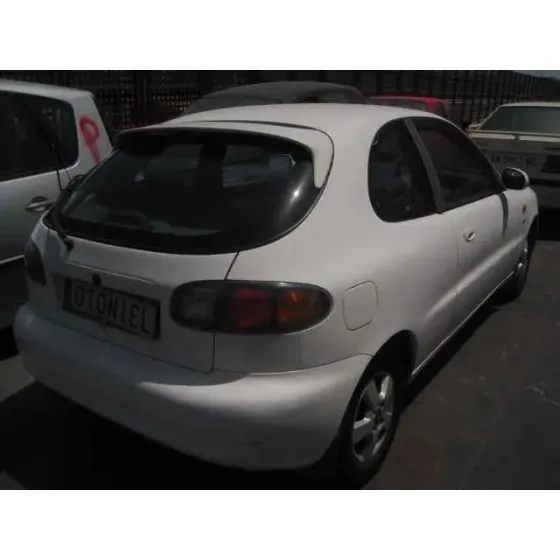 DAEWOO LANOS '2000 COOL BLANCO