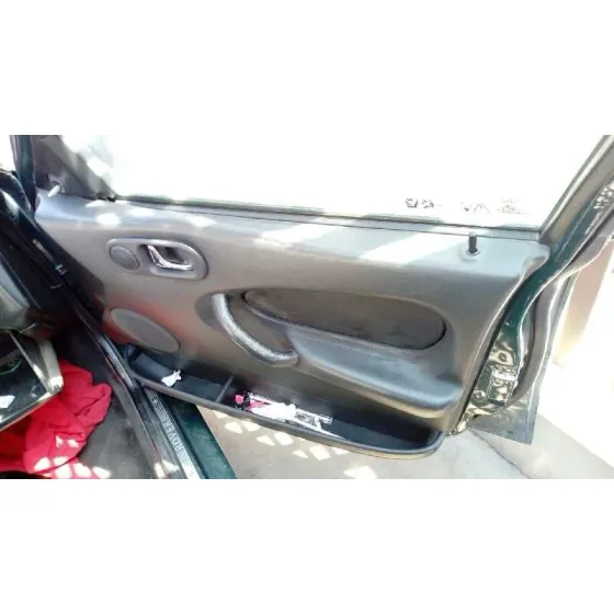 MG ROVER SERIE 200 (RF) '1998 220 SD (5-PTAS.) VERDE