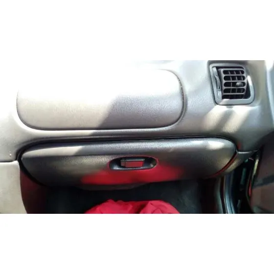 MG ROVER SERIE 200 (RF) '1998 220 SD (5-PTAS.) VERDE