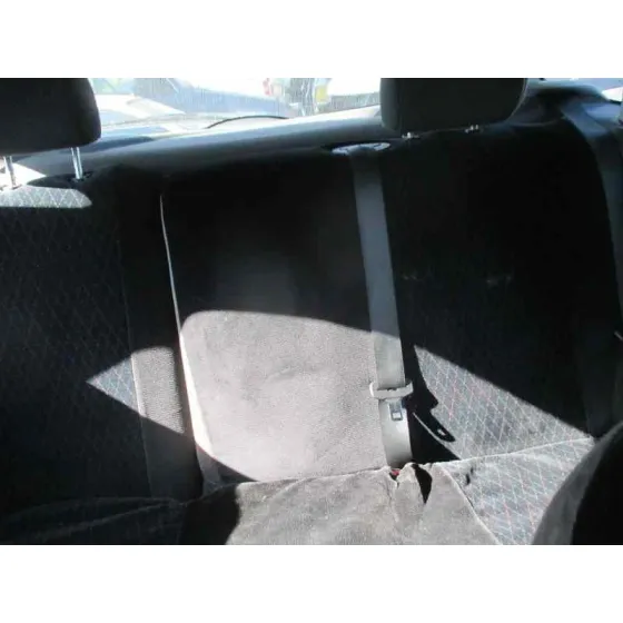 FORD FOCUS BERLINA (CAK) '2000 AMBIENTE GRIS