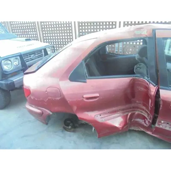 CITROEN XSARA BERLINA '2000 1.9 TD SX ROJO