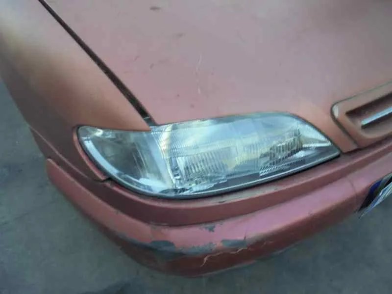 CITROEN XSARA BERLINA '2000 1.9 TD SX ROJO