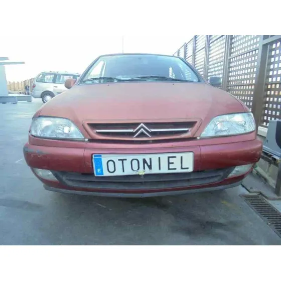 CITROEN XSARA BERLINA '2000 1.9 TD SX ROJO