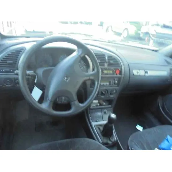 CITROEN XSARA BERLINA '2000 1.9 TD SX ROJO