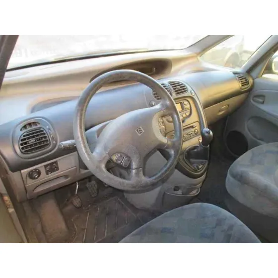 CITROEN XSARA PICASSO '2000 1.8 16V PLATA