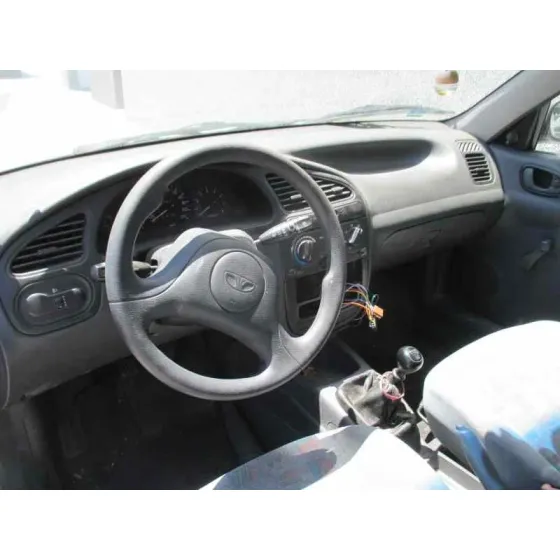DAEWOO LANOS '1999 1.3 G GRIS