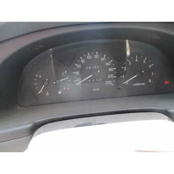 DAEWOO LANOS '1999 1.3 G GRIS