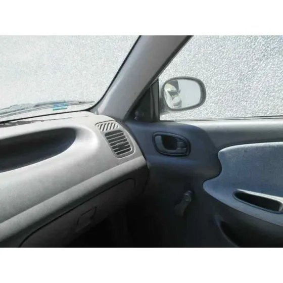 DAEWOO LANOS '1999 1.3 G GRIS