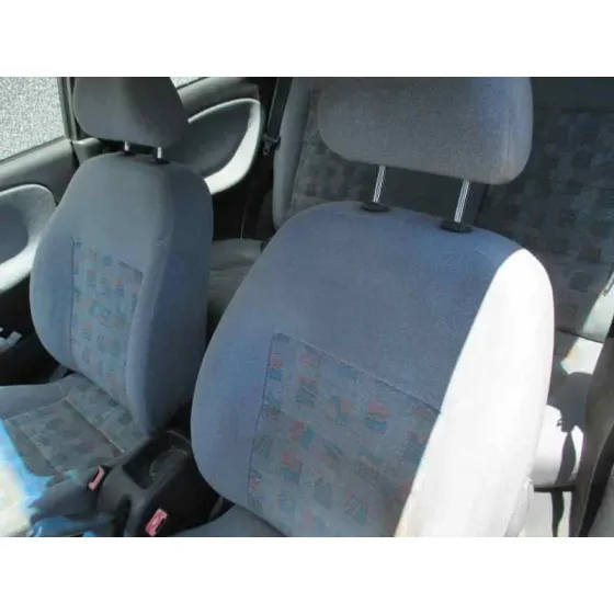 DAEWOO LANOS '1999 1.3 G GRIS