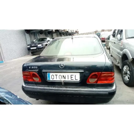 MERCEDES CLASE E (W210) BERLINA DIESEL '1996 300 DIESEL (210.020) NEGRO