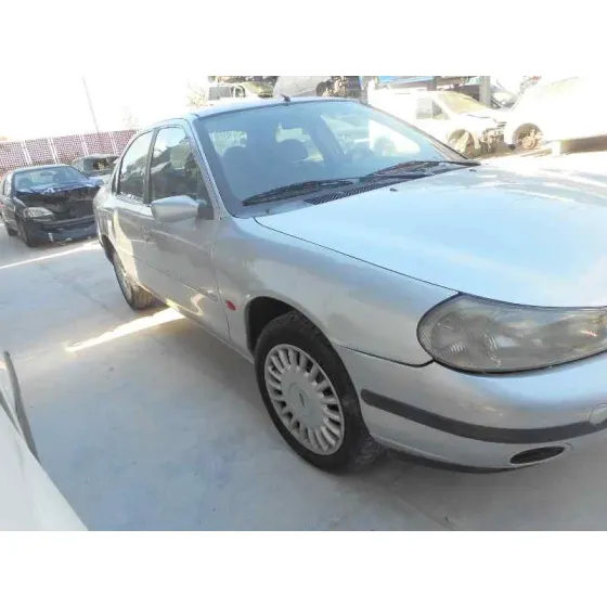 FORD MONDEO BERLINA (GD) '1997 AMBIENTE PLATA
